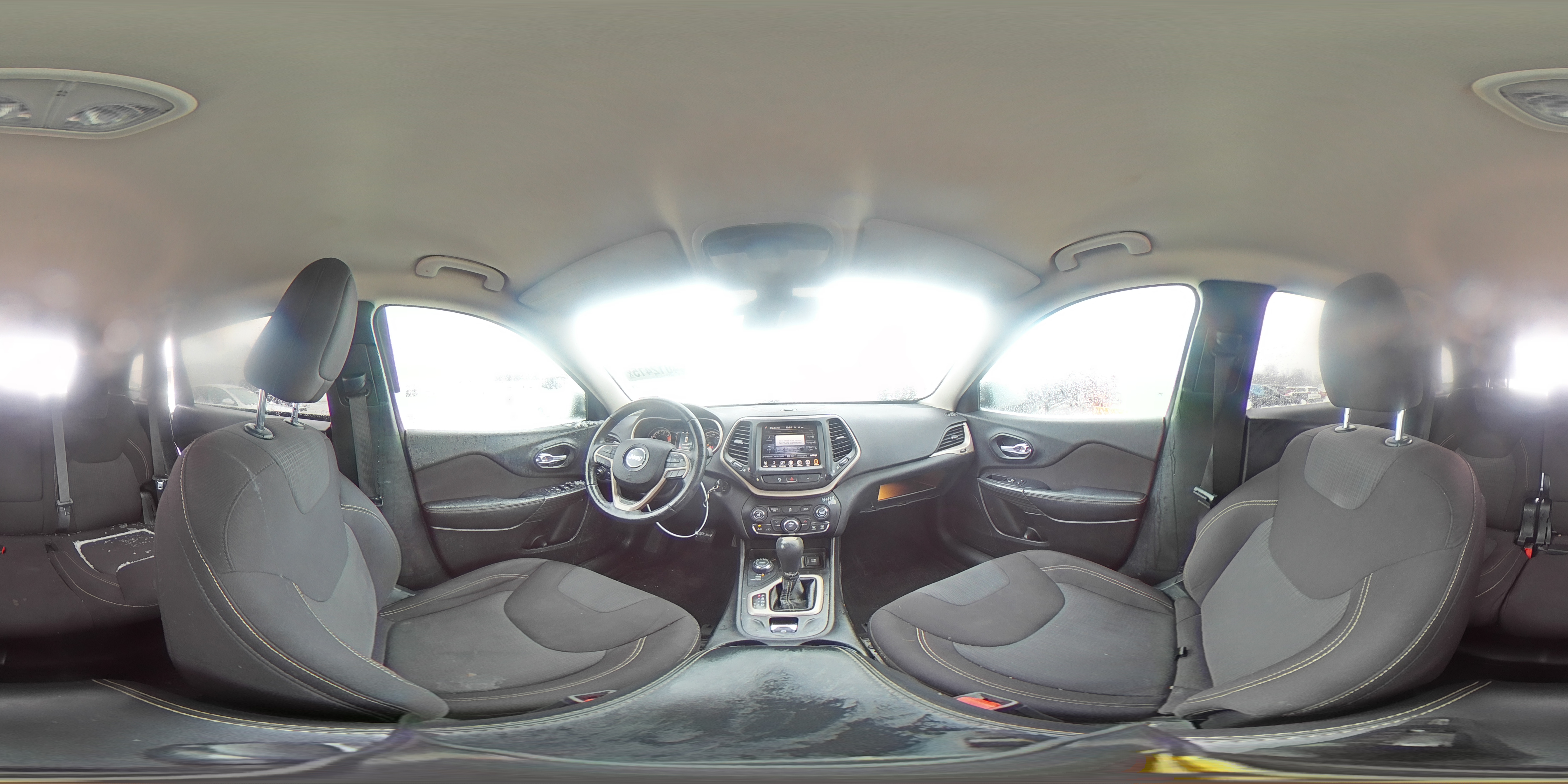 2016 Jeep Grand Cherokee - Image 16