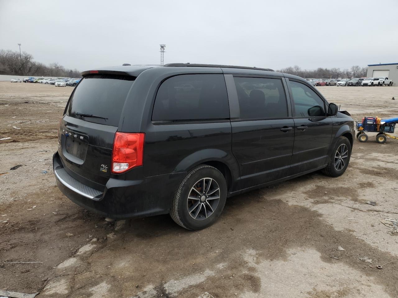2016 Dodge Caravan - Image 3