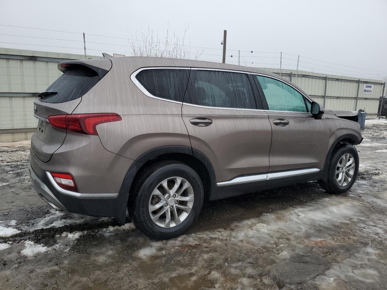 2020 Hyundai Santa Fe - Image 3
