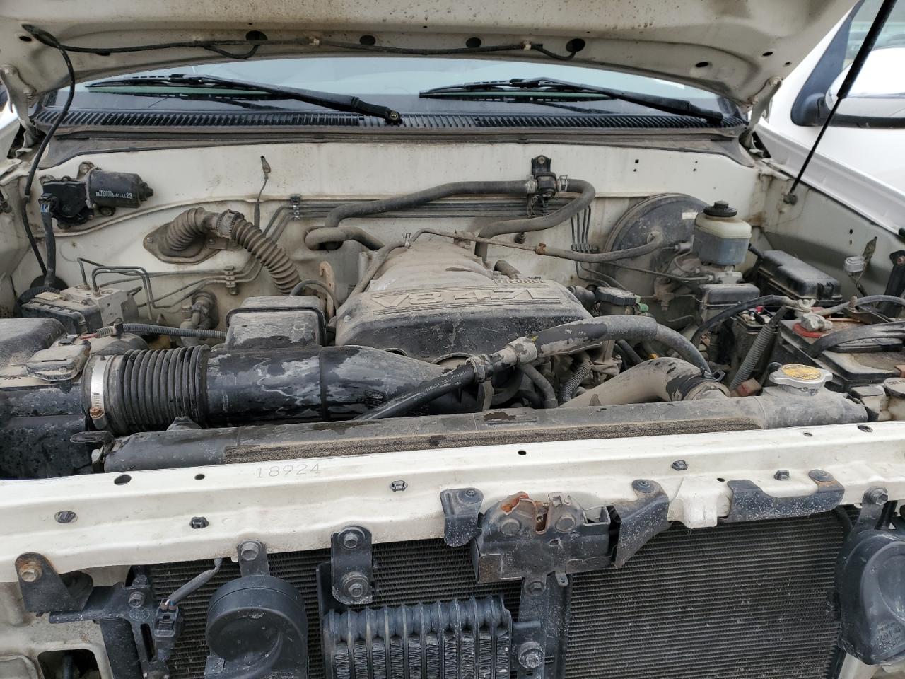 2004 Toyota Tundra - Image 12