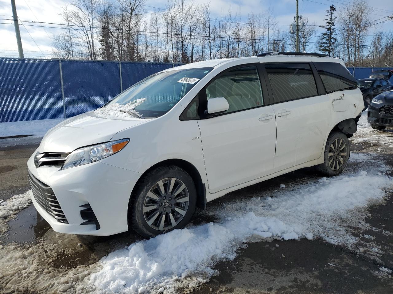 2020 Toyota Sienna Le for Sale in Moncton, NB - Rear End