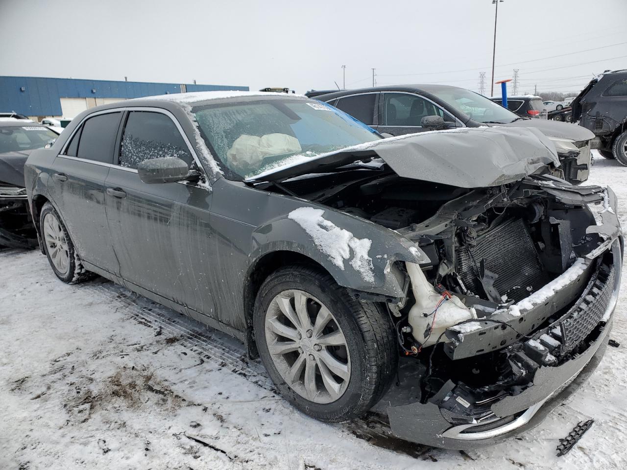 2017 Chrysler 300 - Image 4