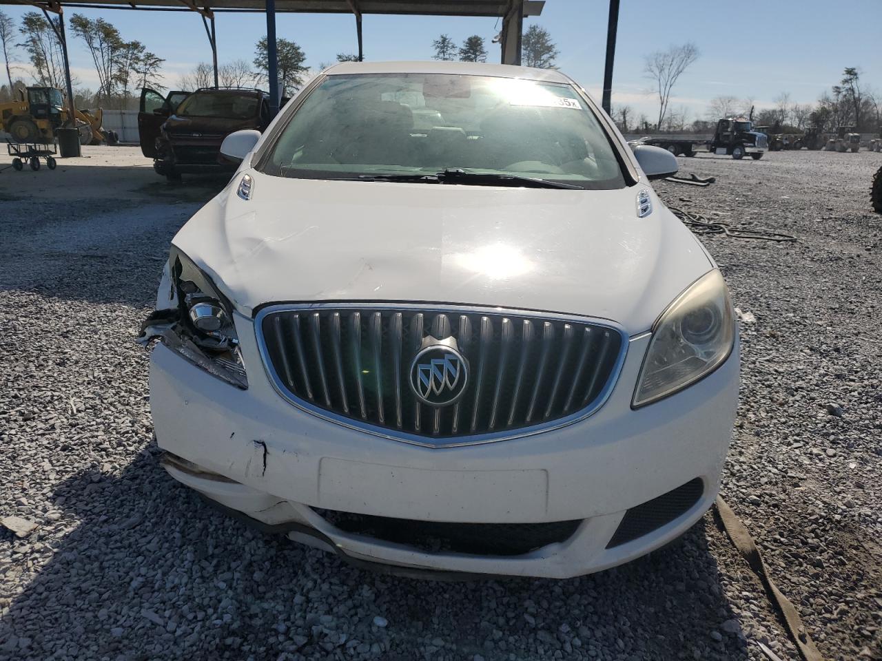 2016 Buick Verano - Image 5
