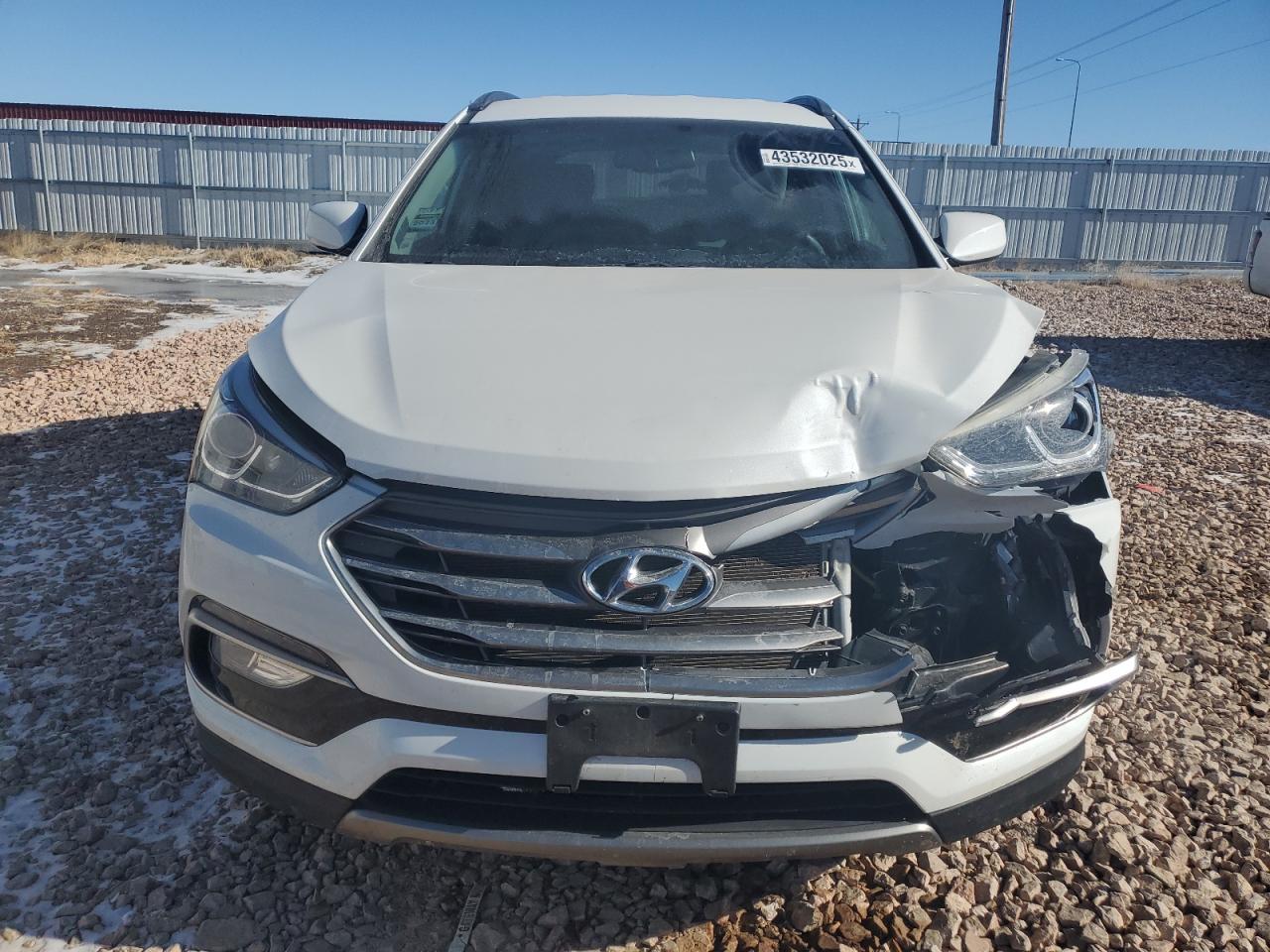 2017 Hyundai Santa Fe - Image 5