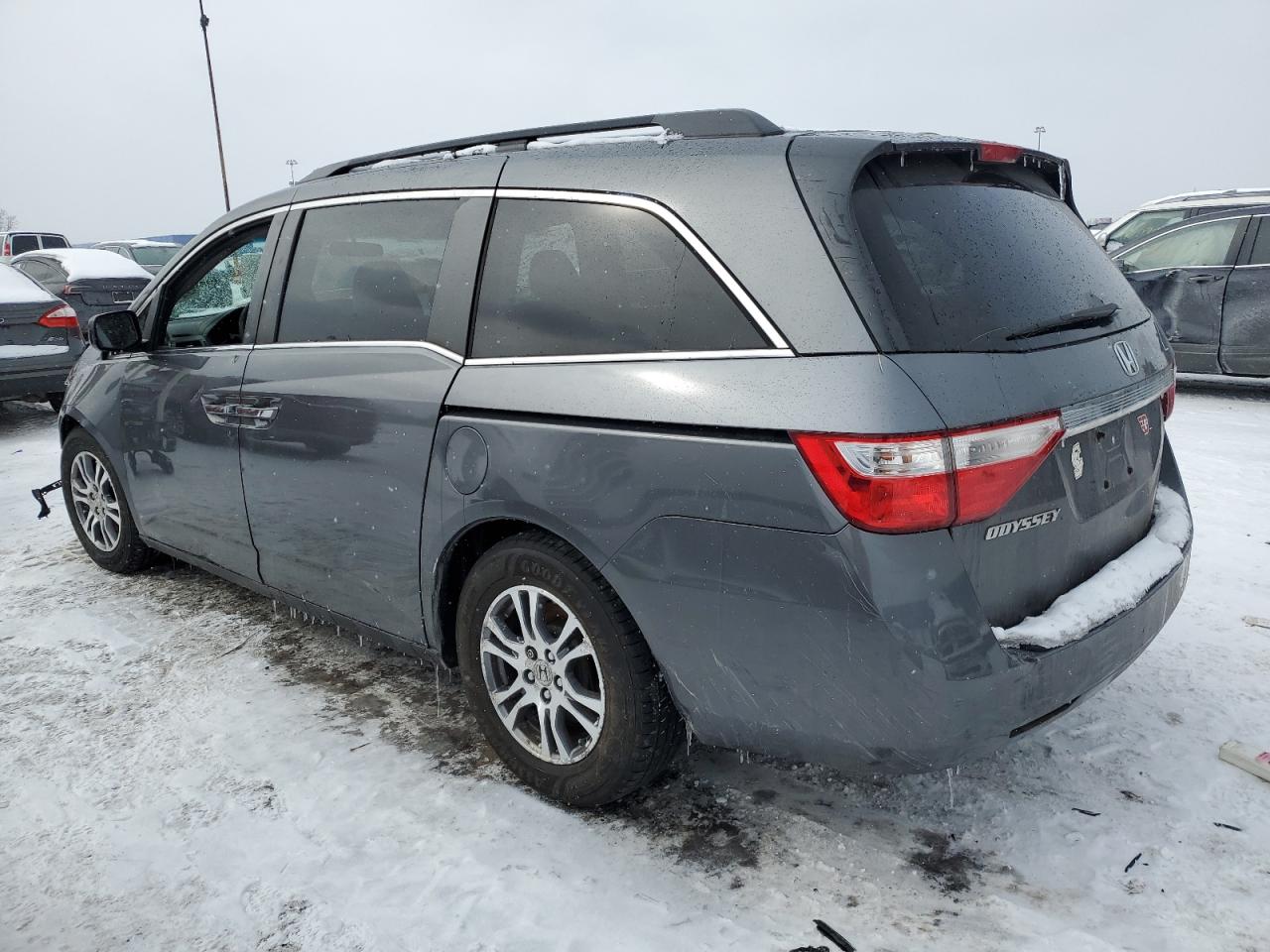2012 Honda Odyssey - Image 2