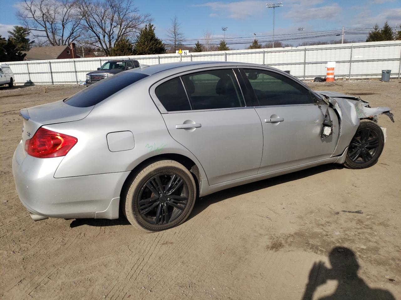 2011 Infiniti G - Image 3
