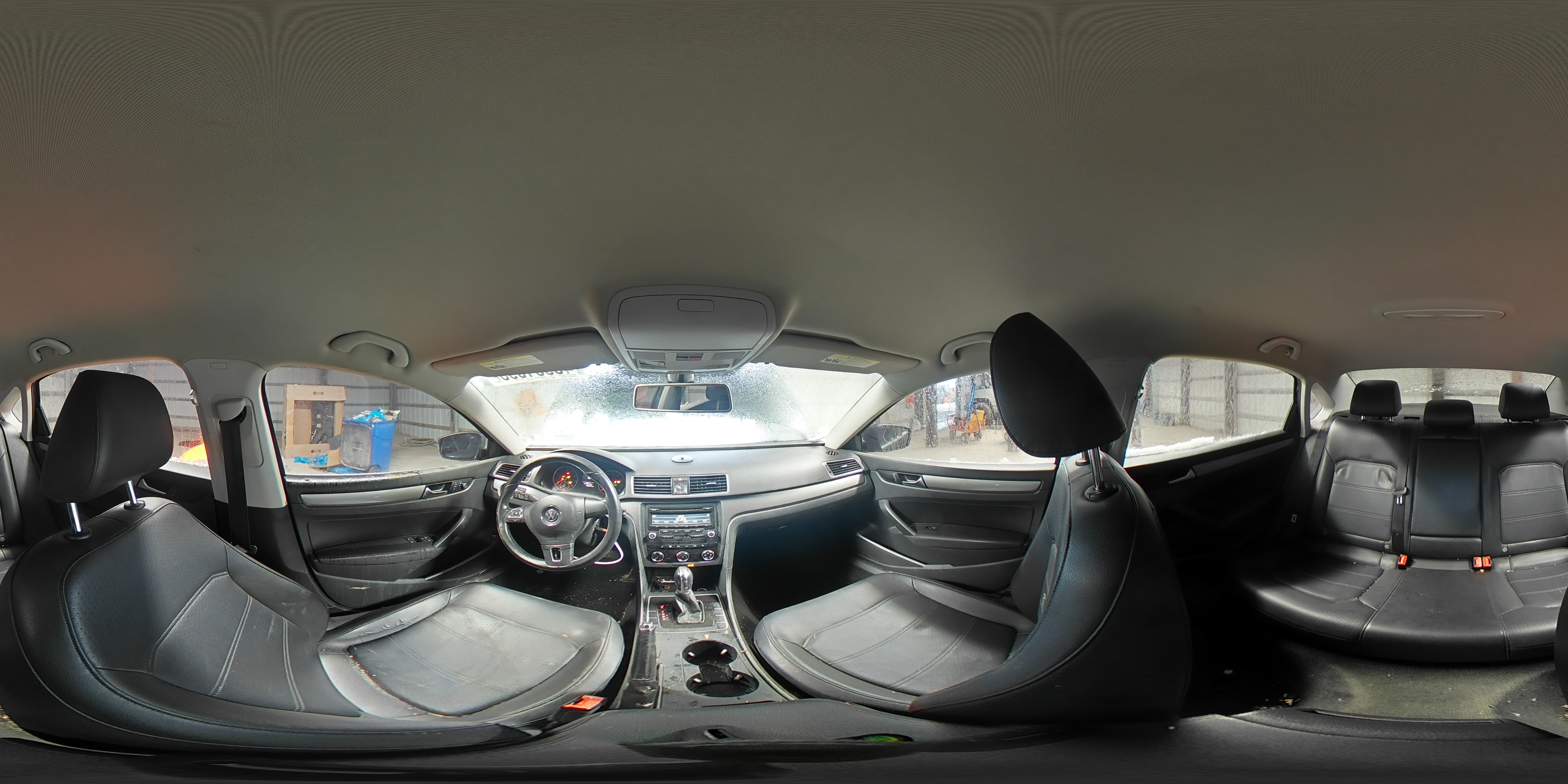 2014 Volkswagen Passat - Image 13