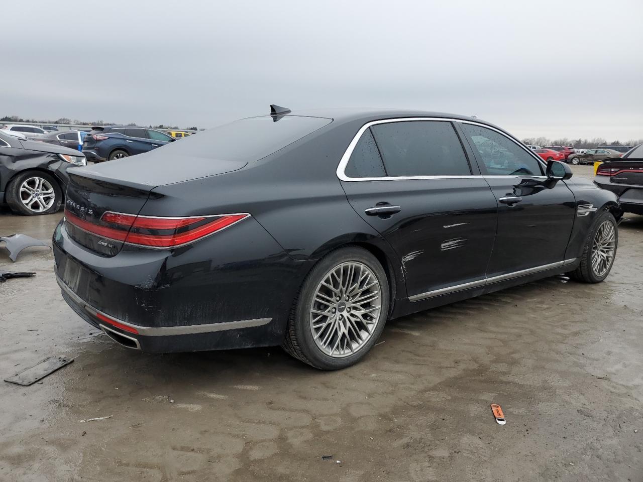 2021 Genesis G90 - Image 3