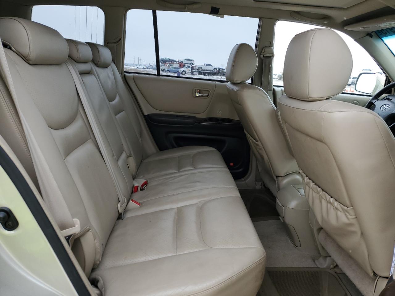 2002 Toyota Highlander - Image 11