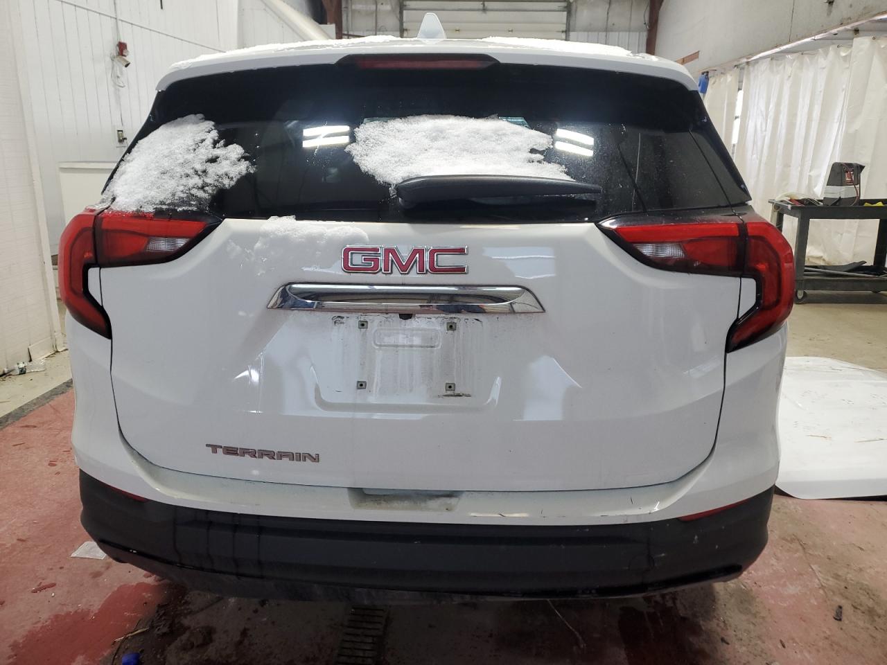 2018 GMC Terrain - Image 6