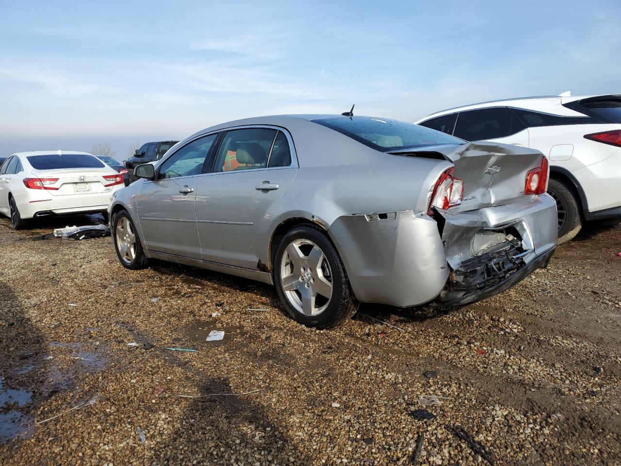 2008 Chevrolet Malibu - Image 2