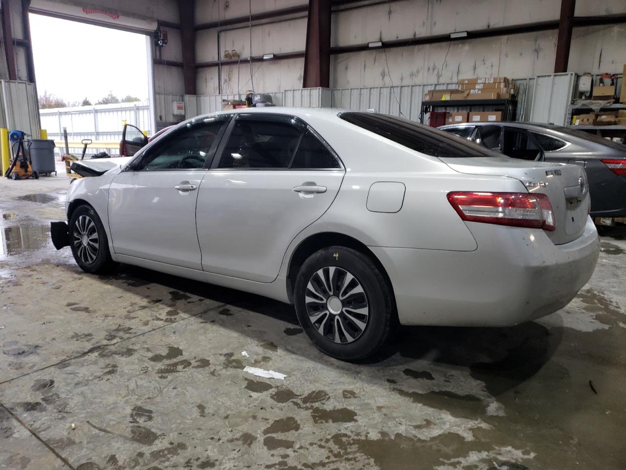 2011 Toyota Camry - Image 2