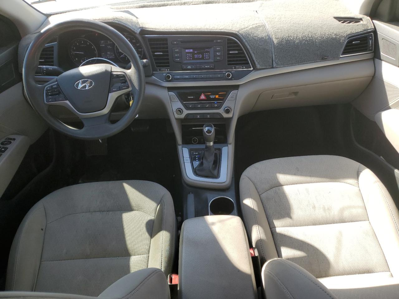 2018 Hyundai Elantra - Image 8