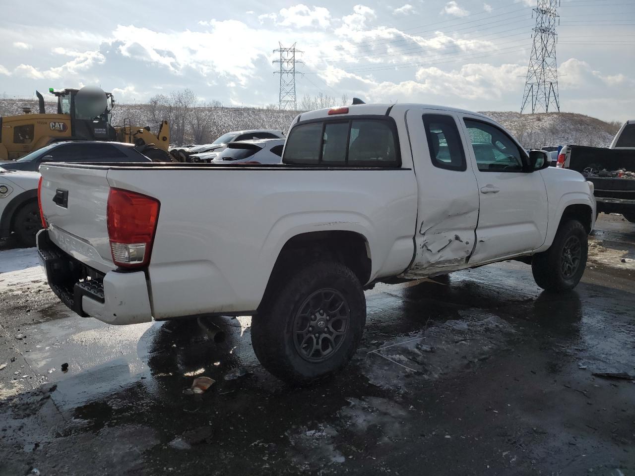 2016 Toyota Tacoma - Image 3