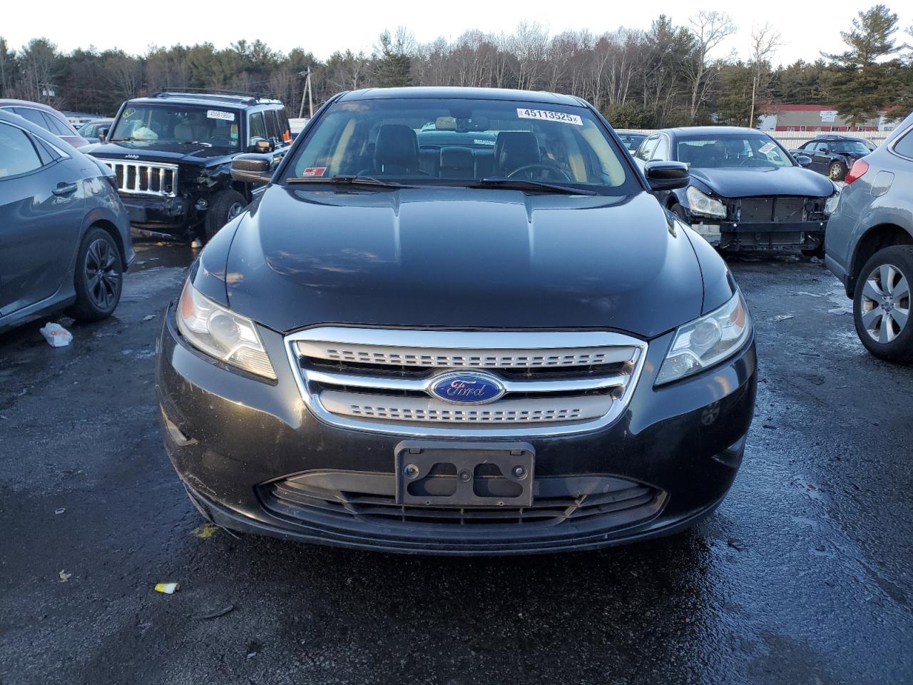 2011 Ford Taurus - Image 5
