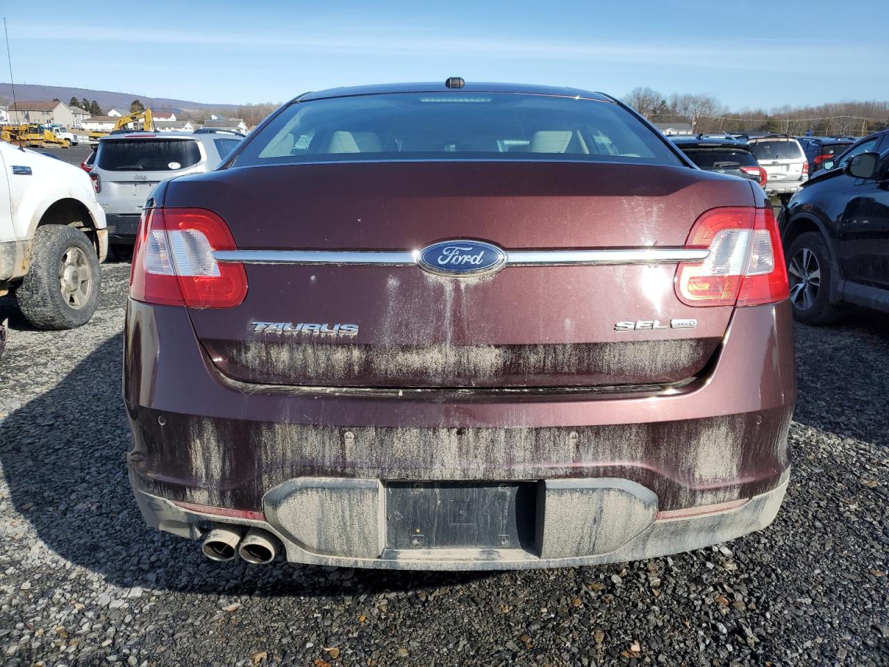 2010 Ford Taurus - Image 6