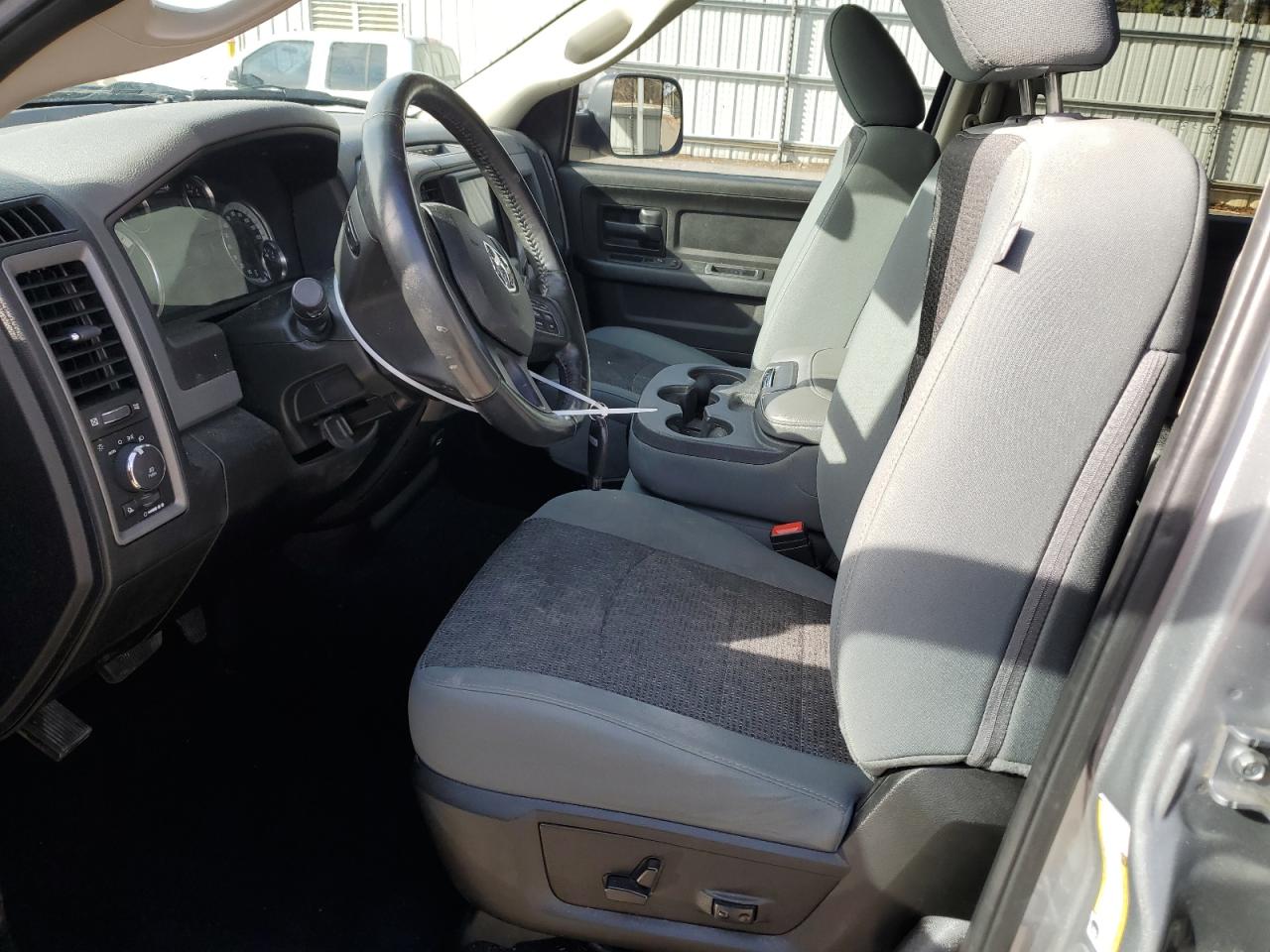 2020 RAM 1500 - Image 7
