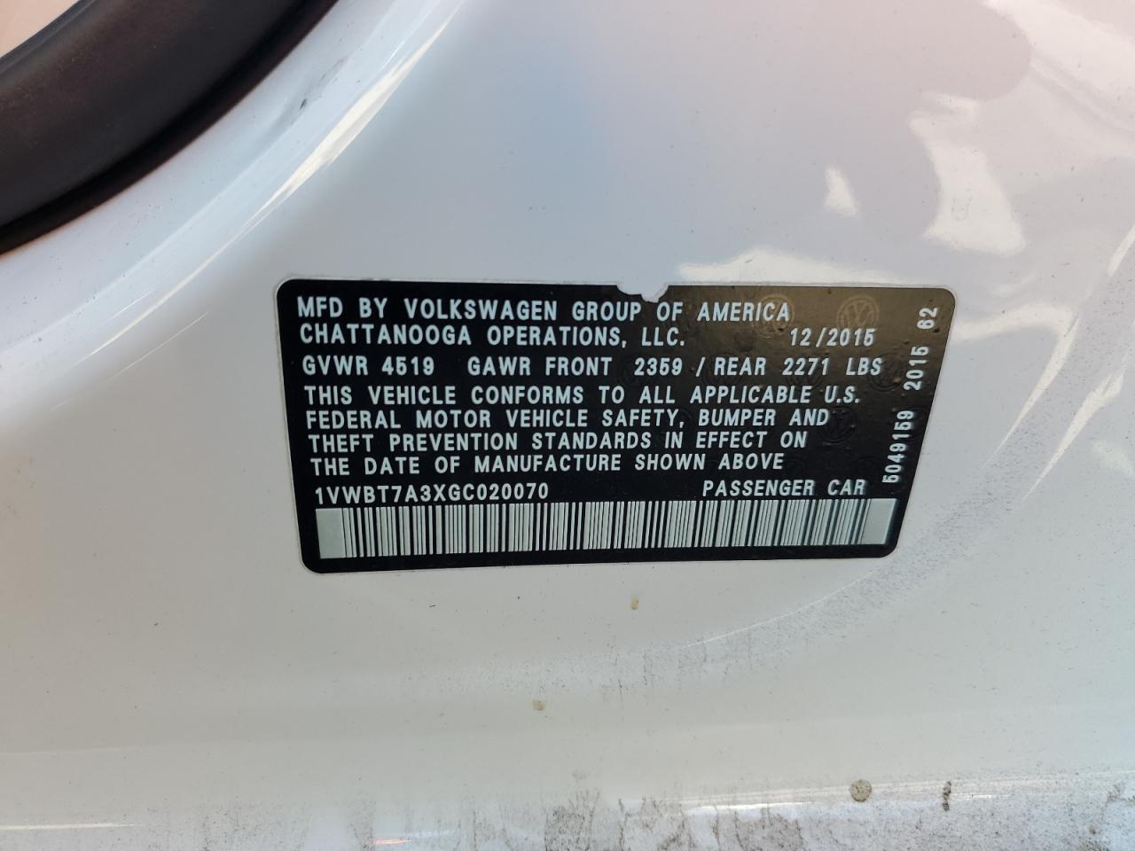 2016 Volkswagen Passat - Image 15