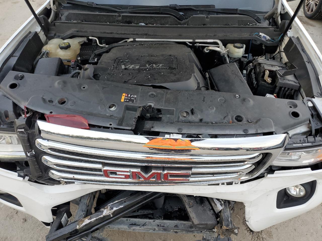 2016 GMC Canyon - Image 11