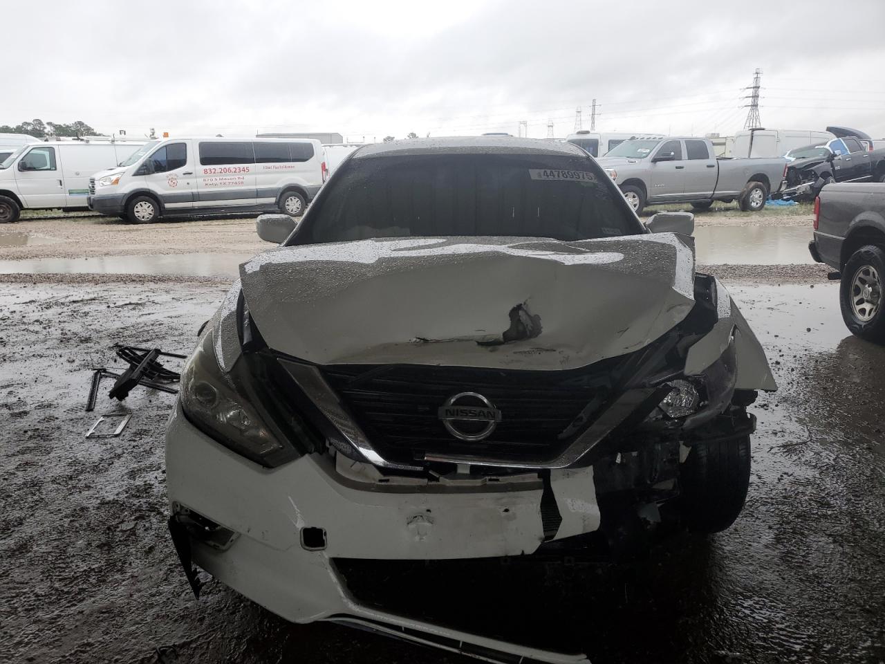 2017 Nissan Altima - Image 5