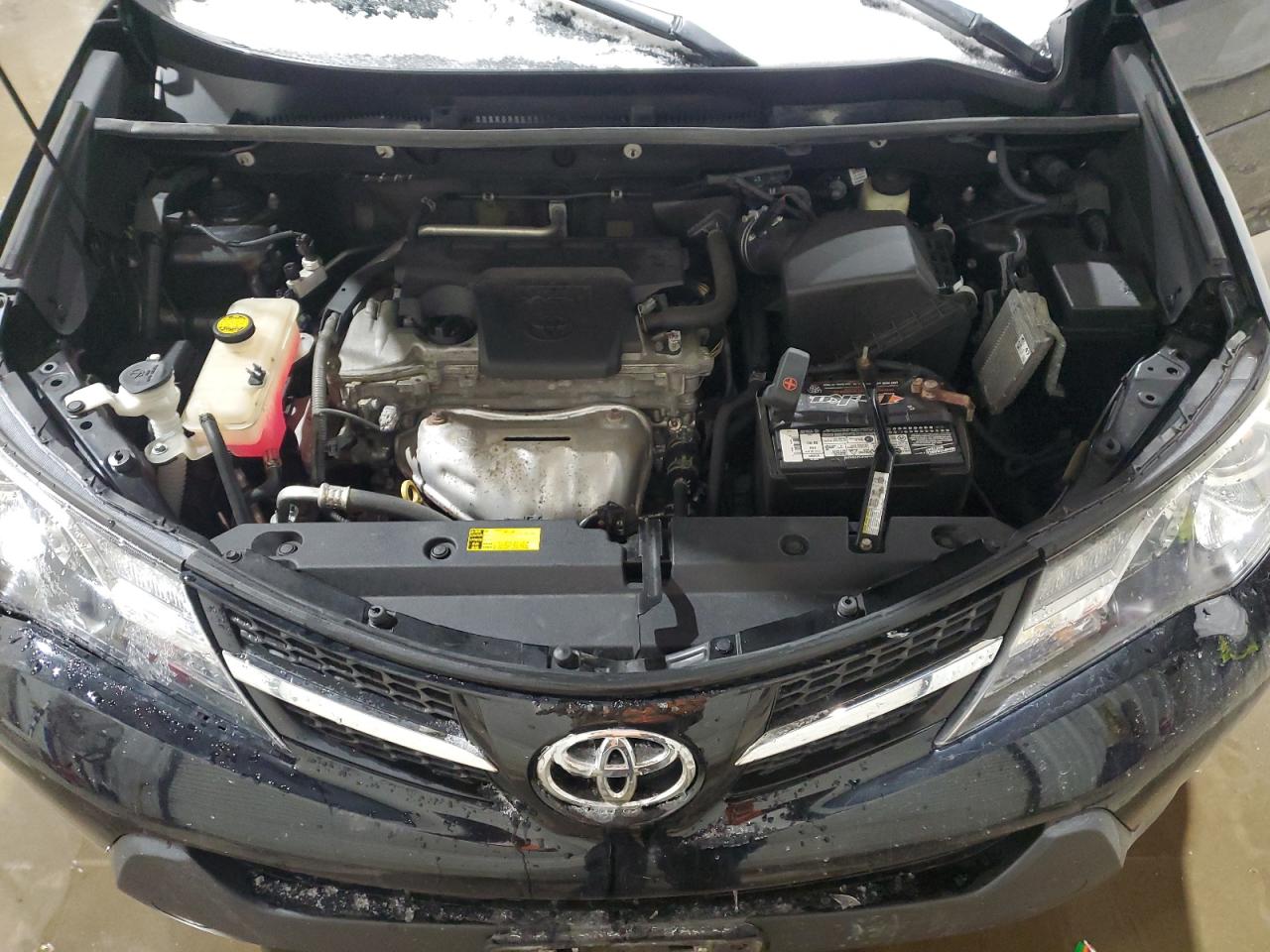 2015 Toyota RAV 4 - Image 12