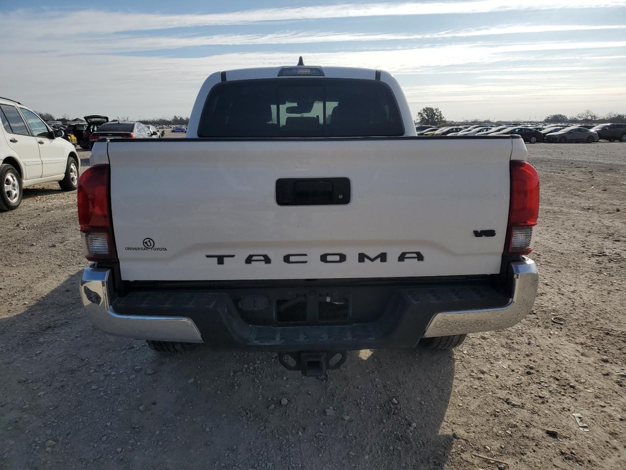 2021 Toyota Tacoma - Image 6
