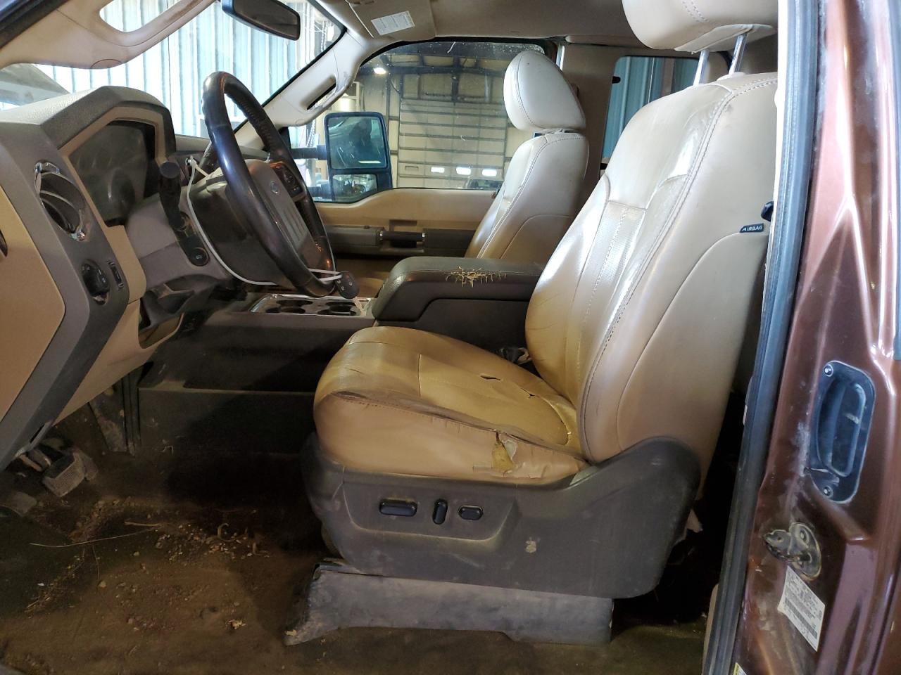 2011 Ford F350 - Image 7