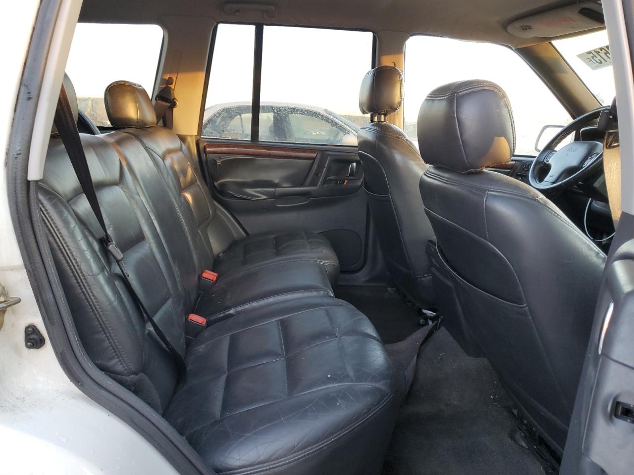 1996 Jeep Grand Cherokee - Image 11