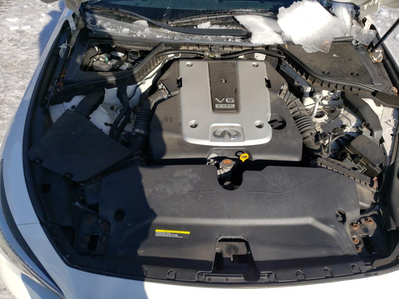 2015 Infiniti Q50 - Image 11