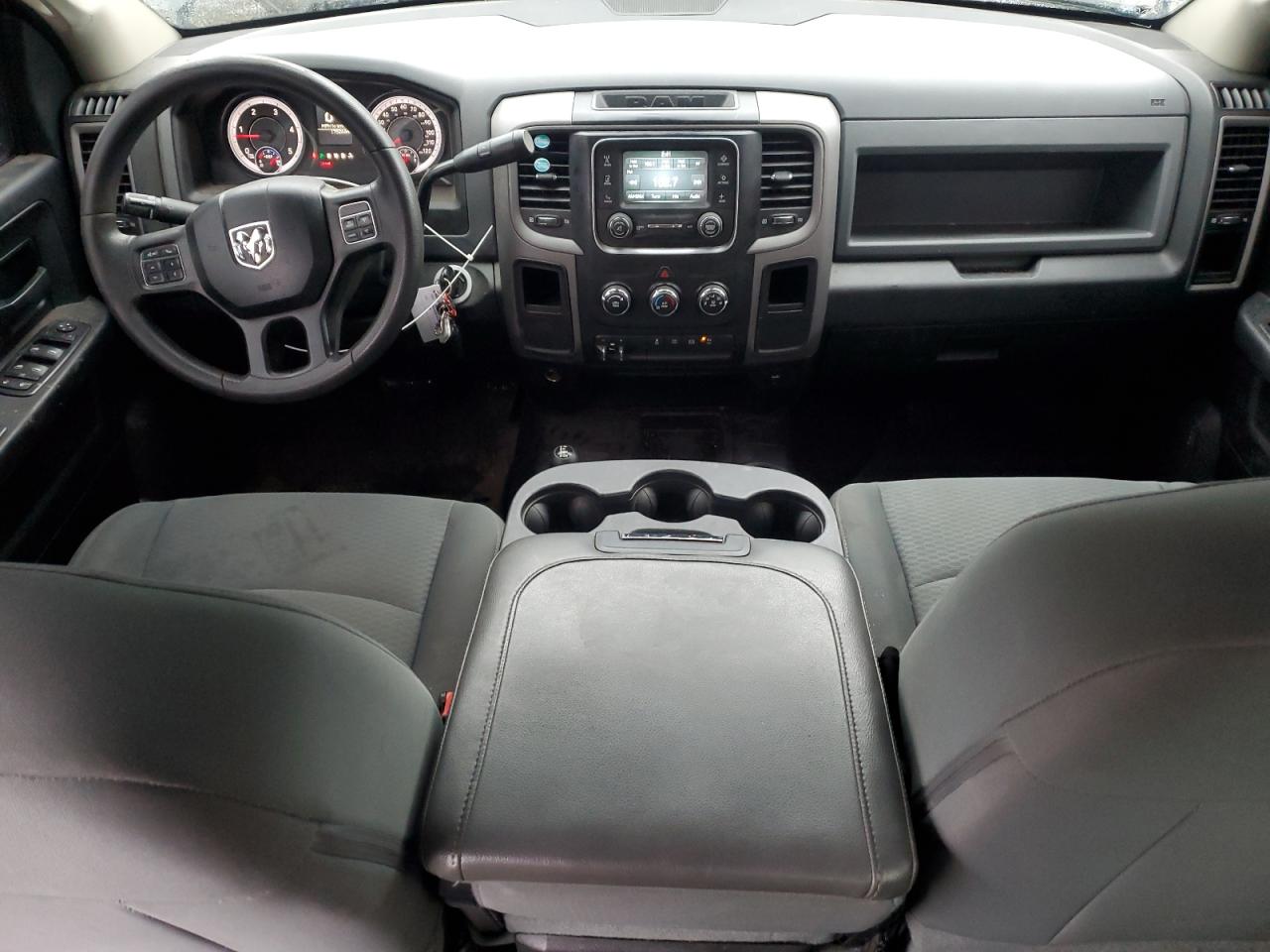 2015 RAM 3500 - Image 8