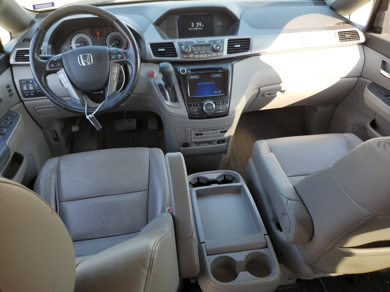 2015 Honda Odyssey - Image 8