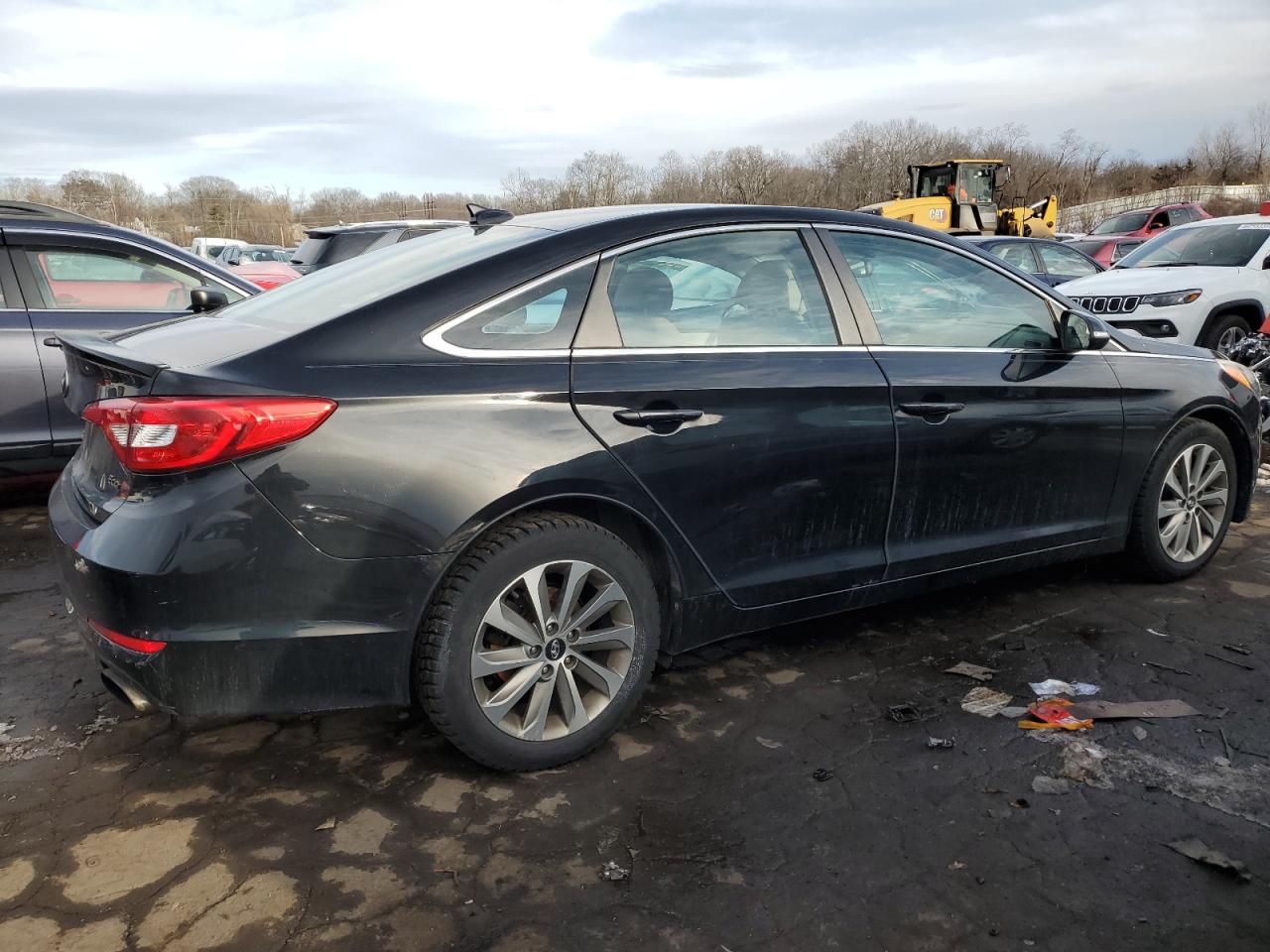 2015 Hyundai Sonata - Image 3