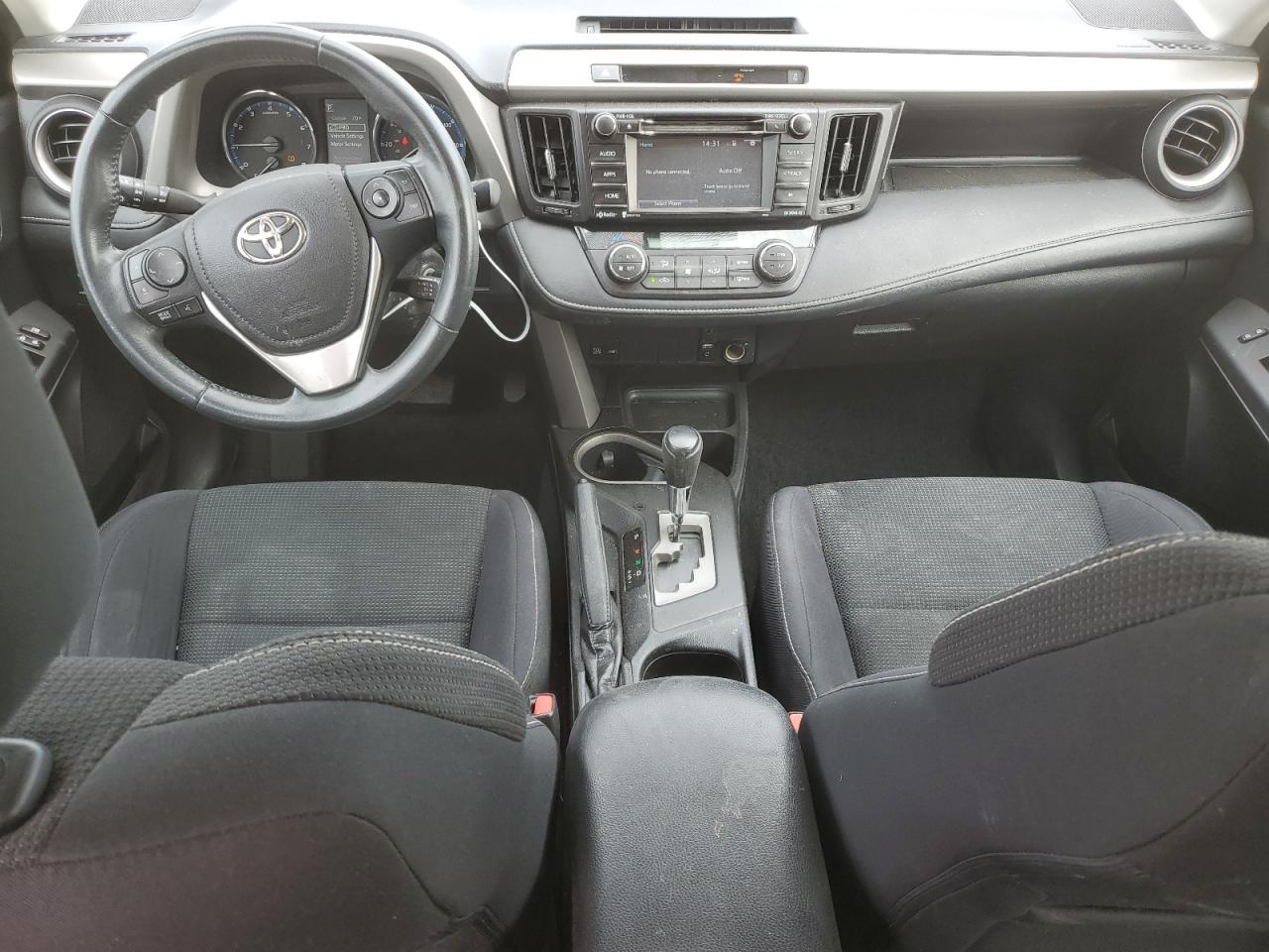 2016 Toyota RAV 4 - Image 8