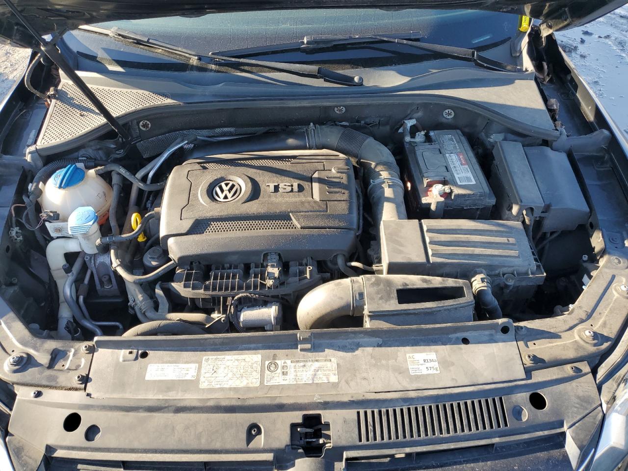 2014 Volkswagen Passat - Image 11