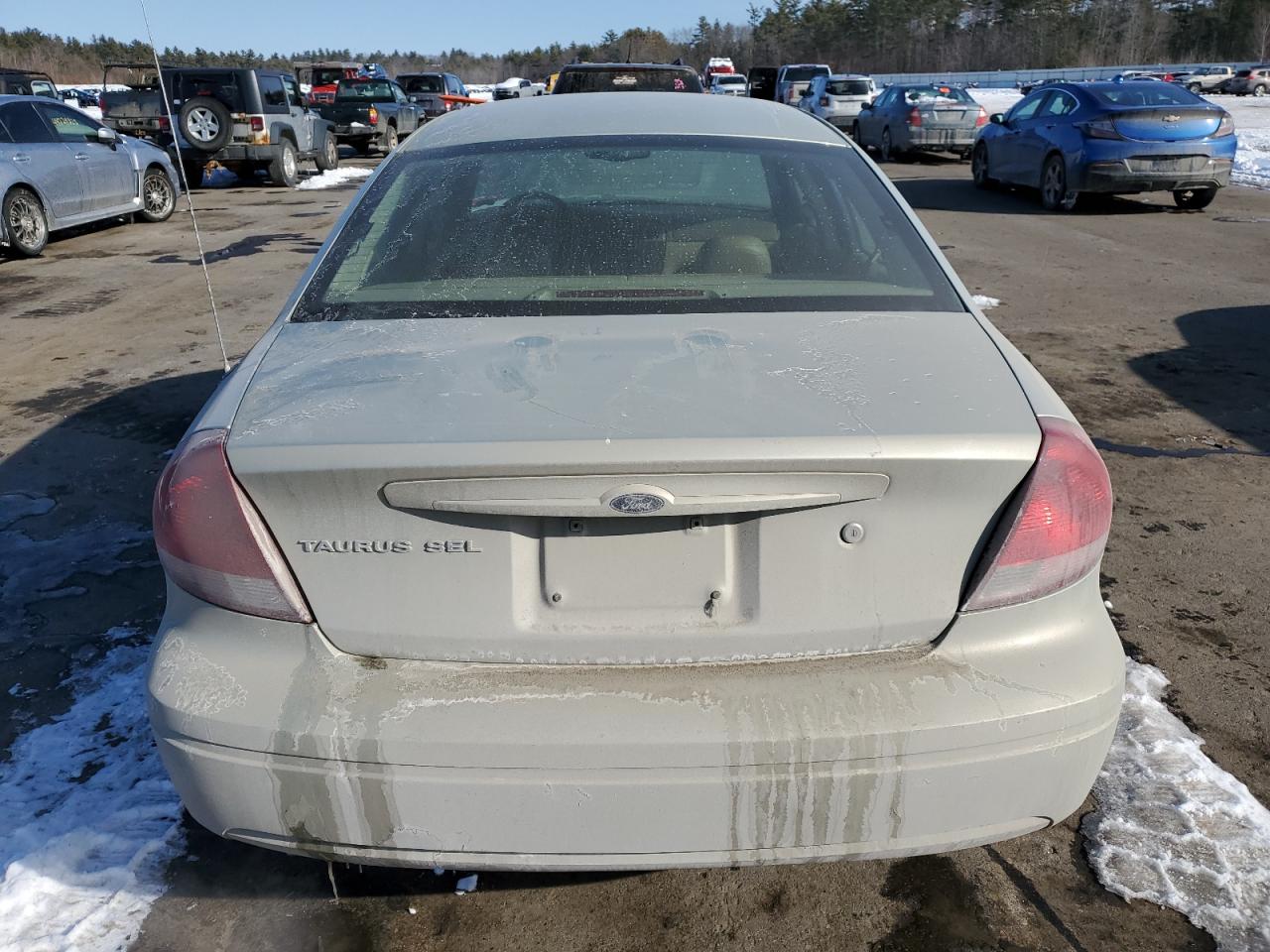 2005 Ford Taurus - Image 6