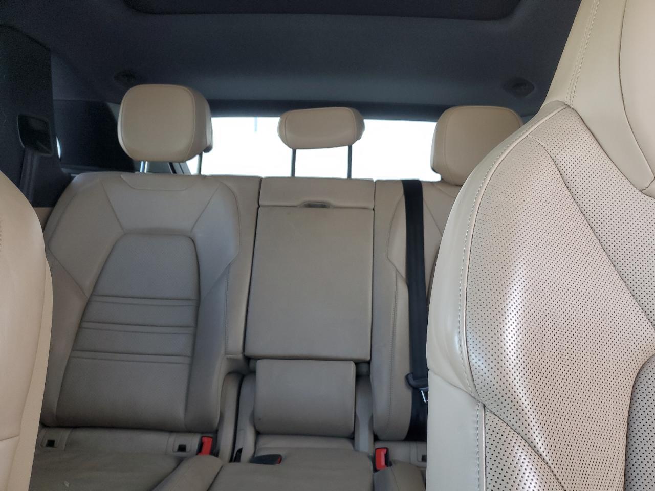 2019 Porsche Cayenne - Image 10