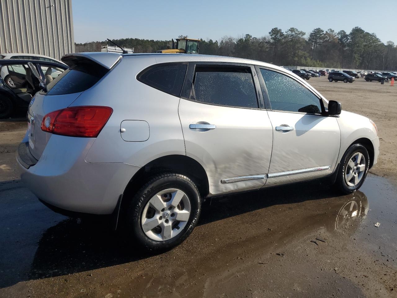 2013 Nissan Rogue - Image 3