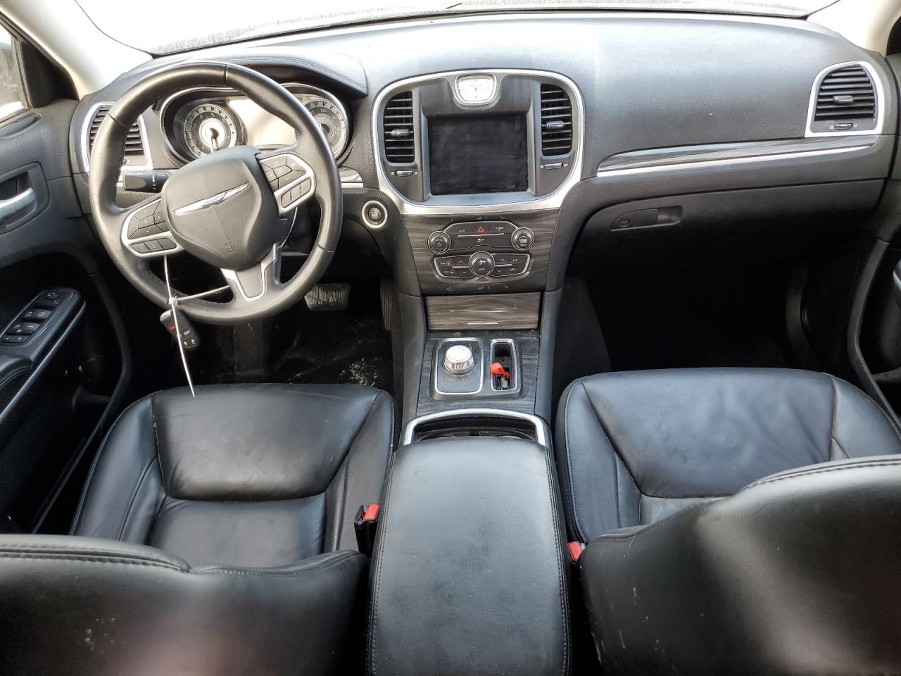 2020 Chrysler 300 - Image 8