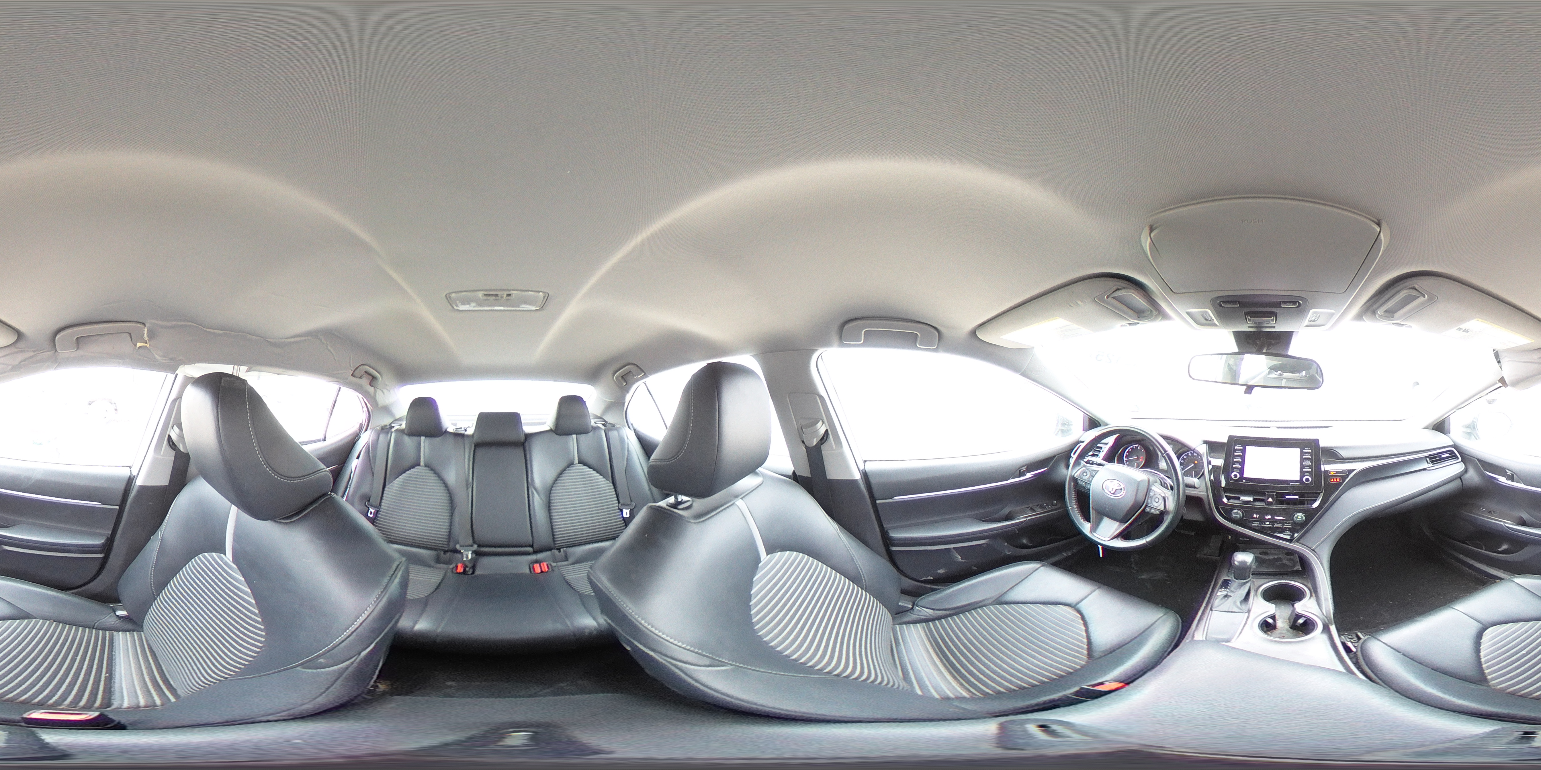 2021 Toyota Camry - Image 13