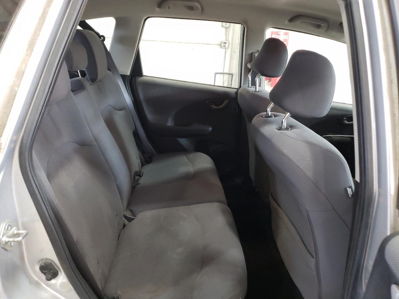2013 Honda Fit - Image 10