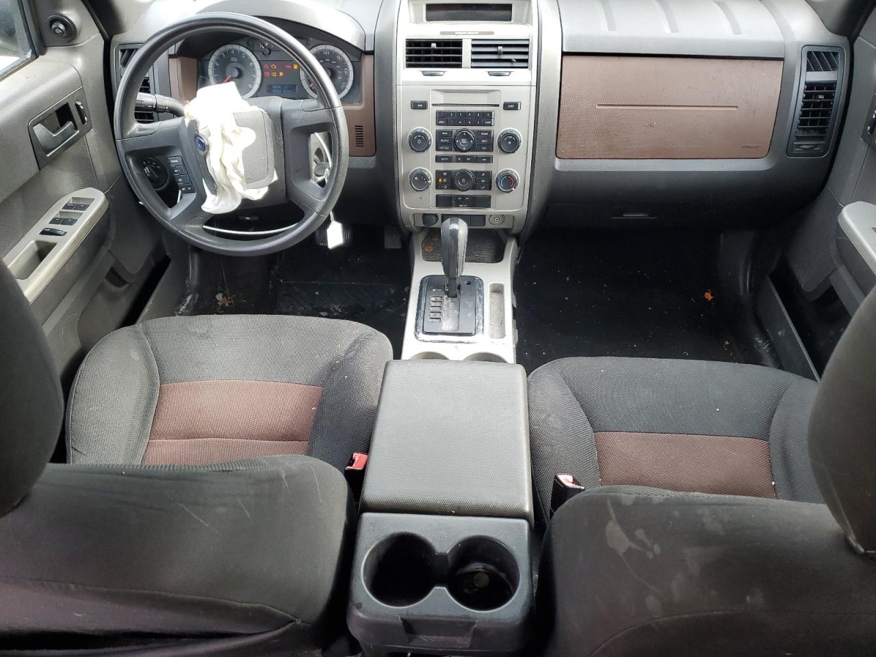 2008 Ford Escape - Image 8