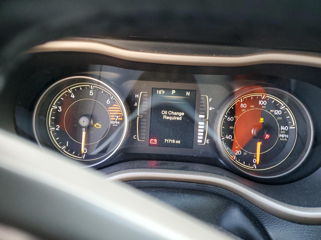 2016 Jeep Grand Cherokee - Image 9