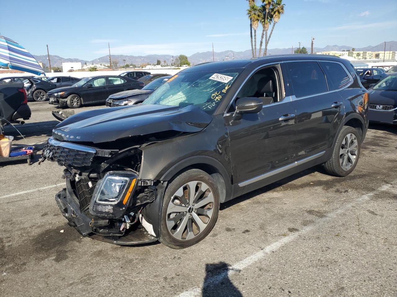 2022 Kia Telluride S na sprzedaż w Van Nuys, CA - Front End