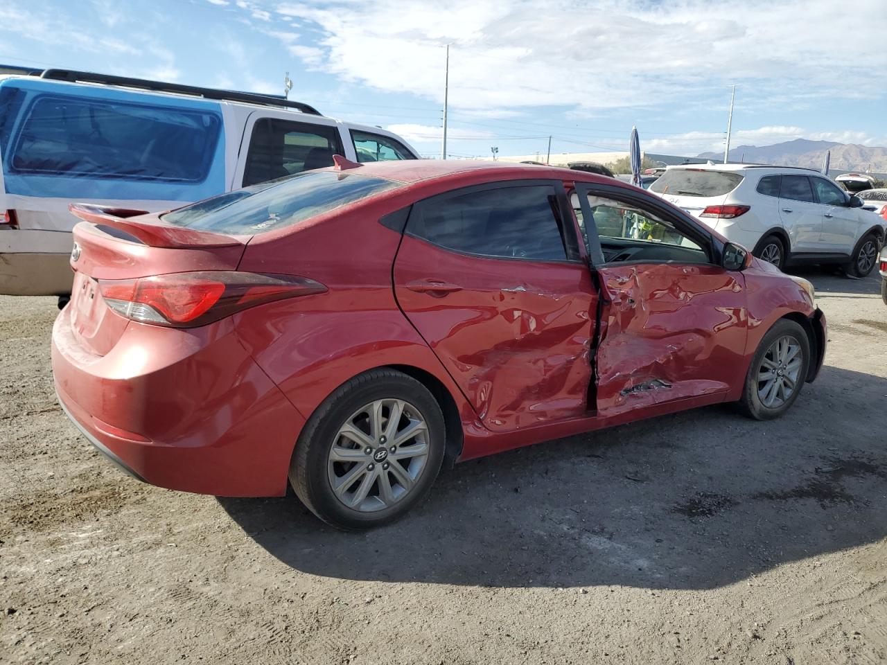 2015 Hyundai Elantra - Image 3