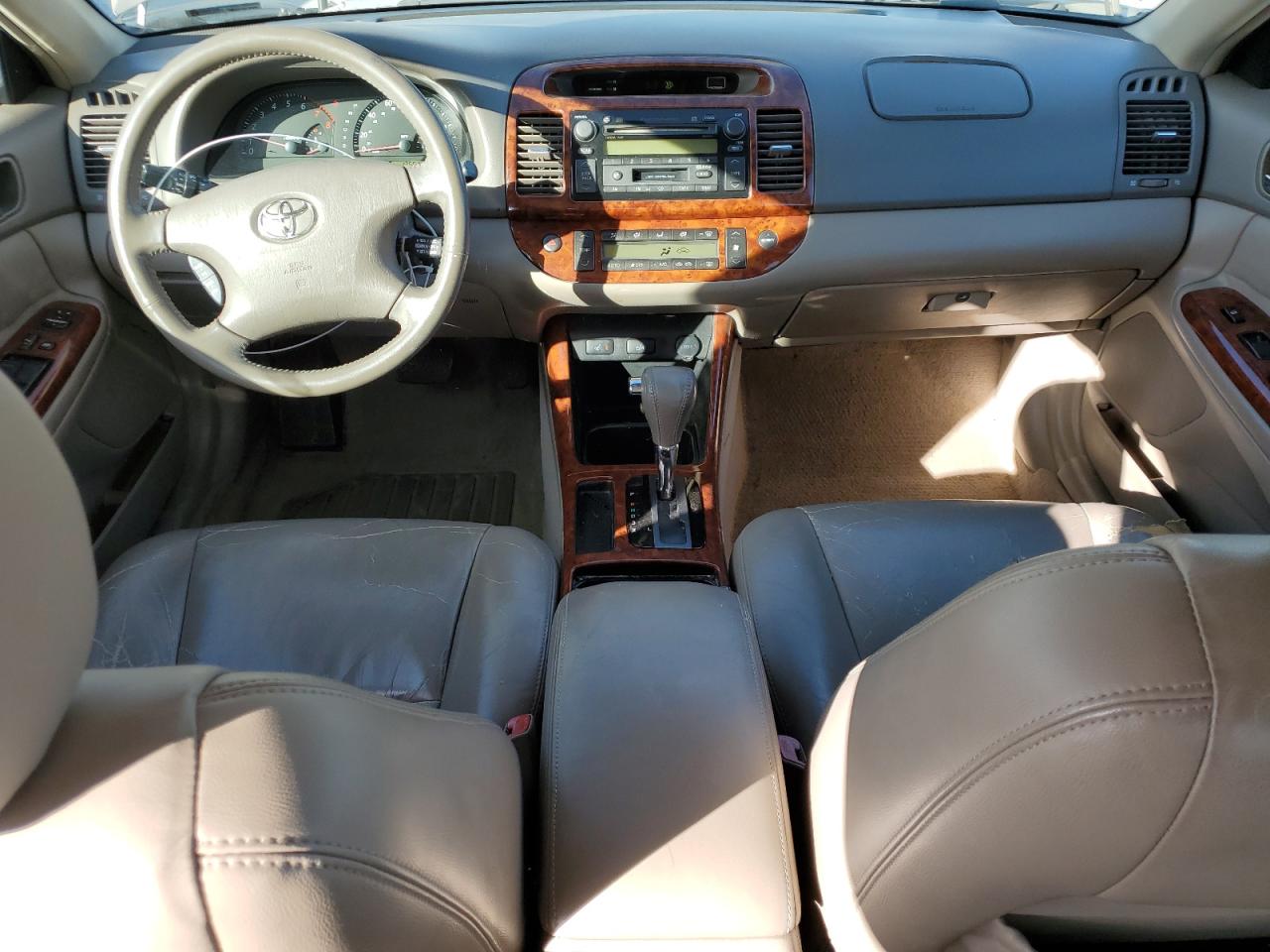 2004 Toyota Camry - Image 8
