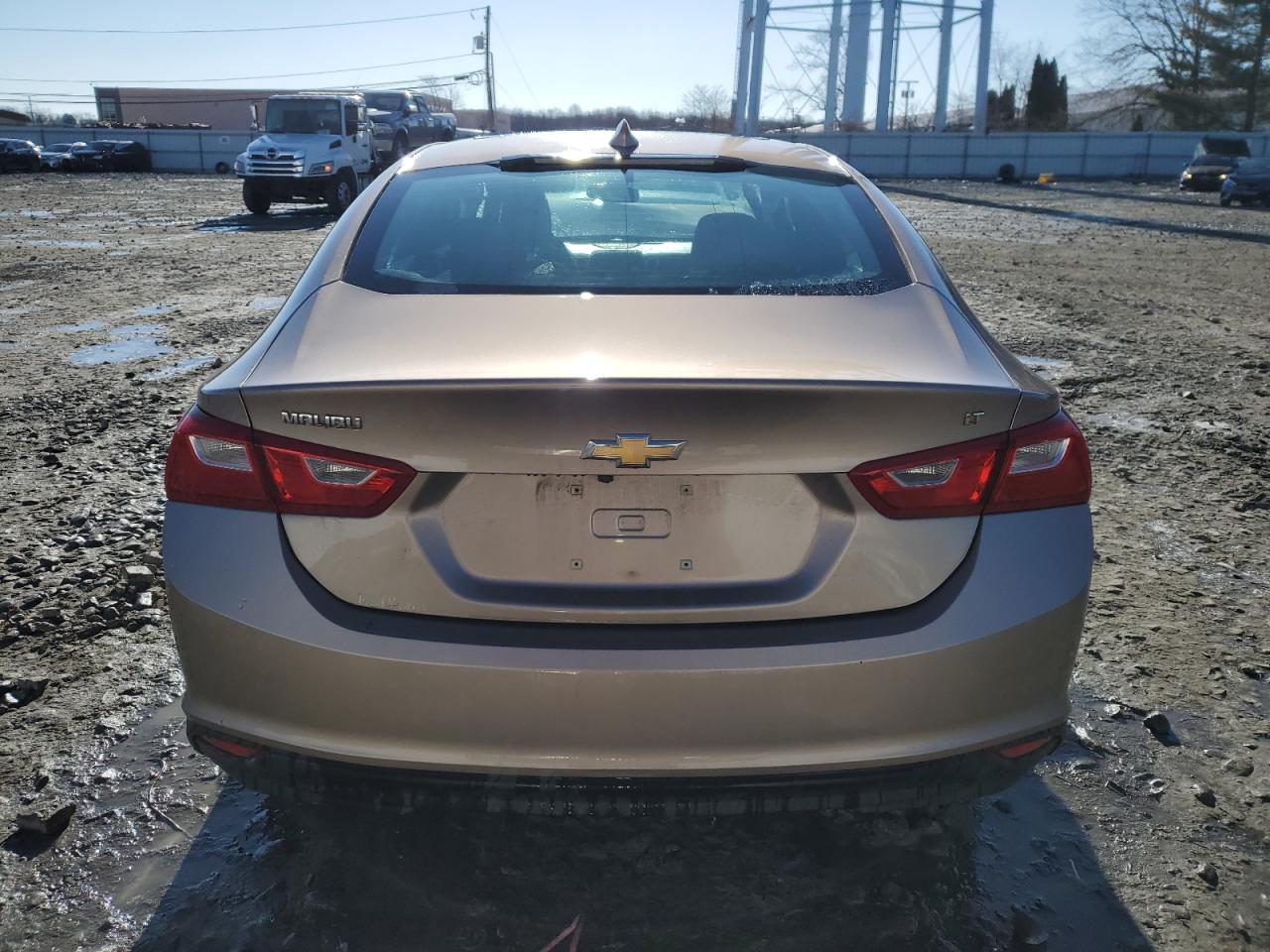2018 Chevrolet Malibu - Image 6