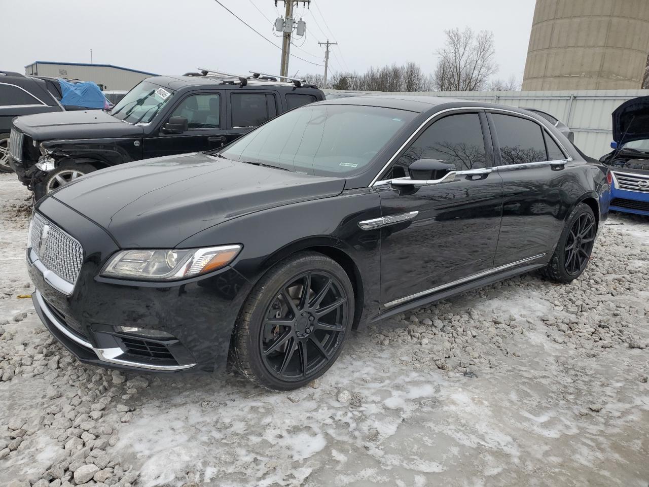 2017 Lincoln Continental - Image 1