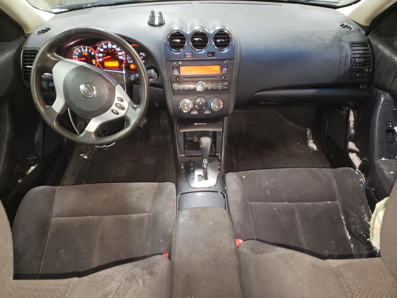 2009 Nissan Altima - Image 8