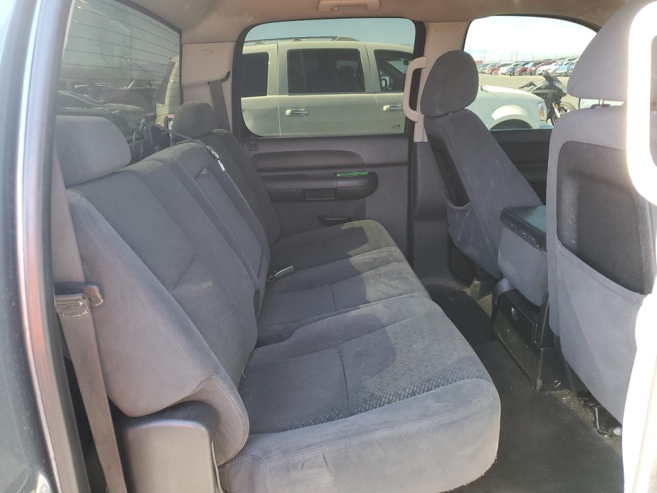 2008 Chevrolet Silverado - Image 10