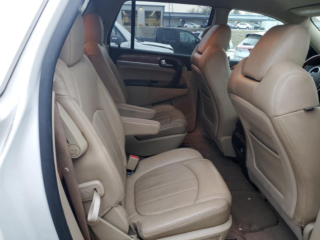 2011 Buick Enclave - Image 12